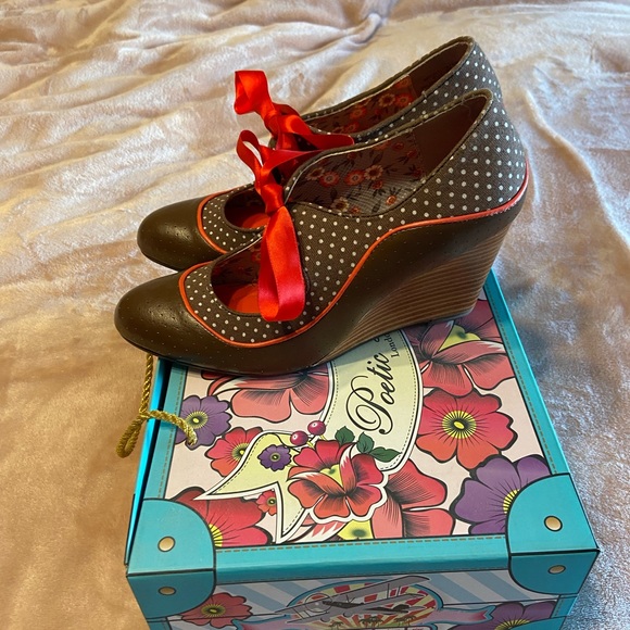 Poetic Licence Brightly Beaming 3” wedge - Picture 3 of 6